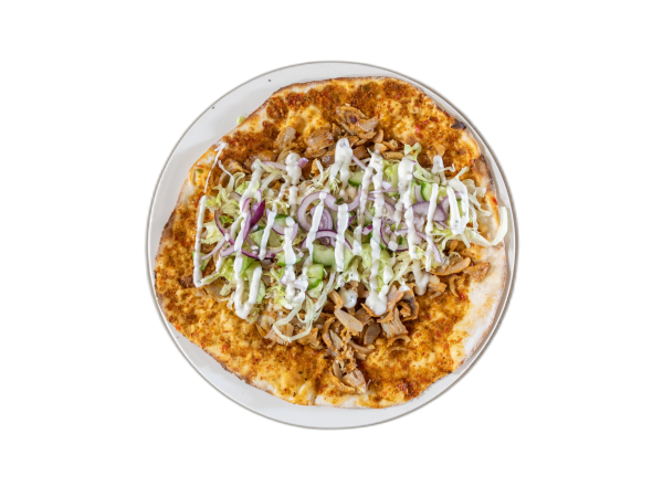 Turecka pizza z pikantnym kurczakiem, sałatką i sosem - Image 2