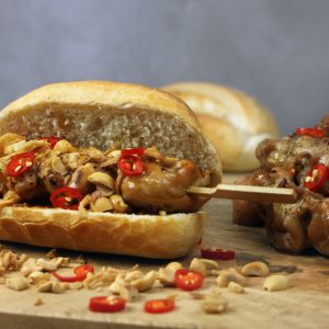 Kanapka z szaszłykiem z kurczaka